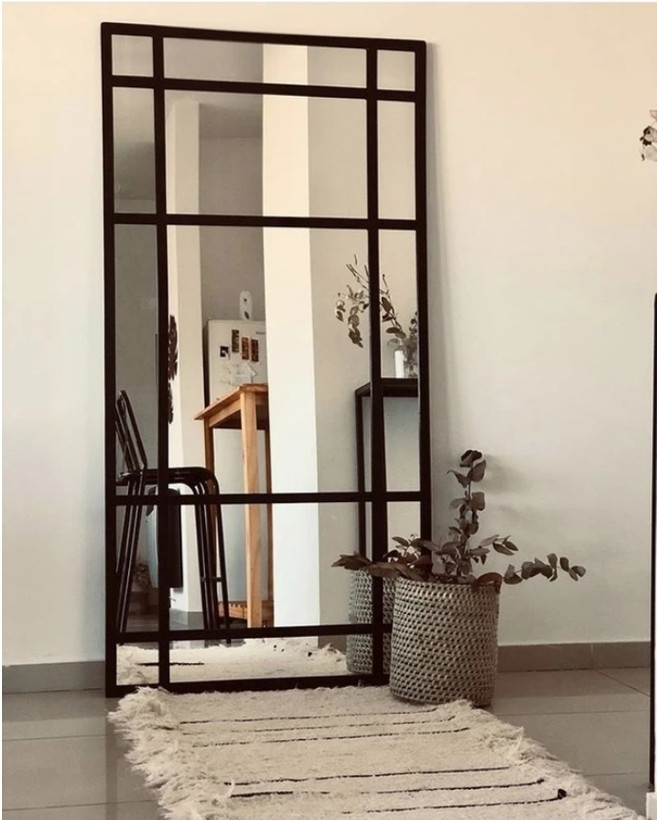 ایینه مدرن فلزی قدی مشبک E108
