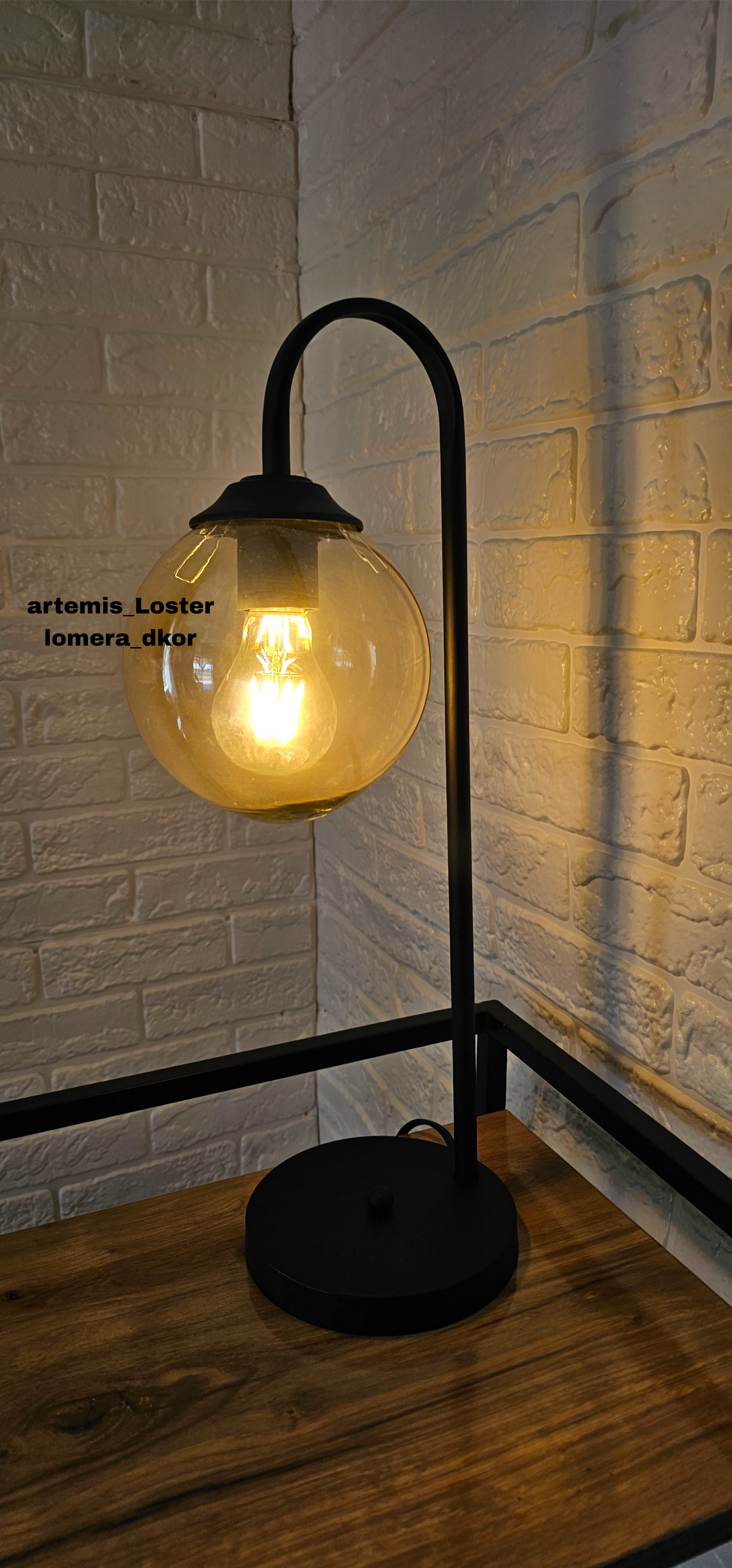 اباژور مدرن رو میزی R140